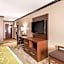 Comfort Suites