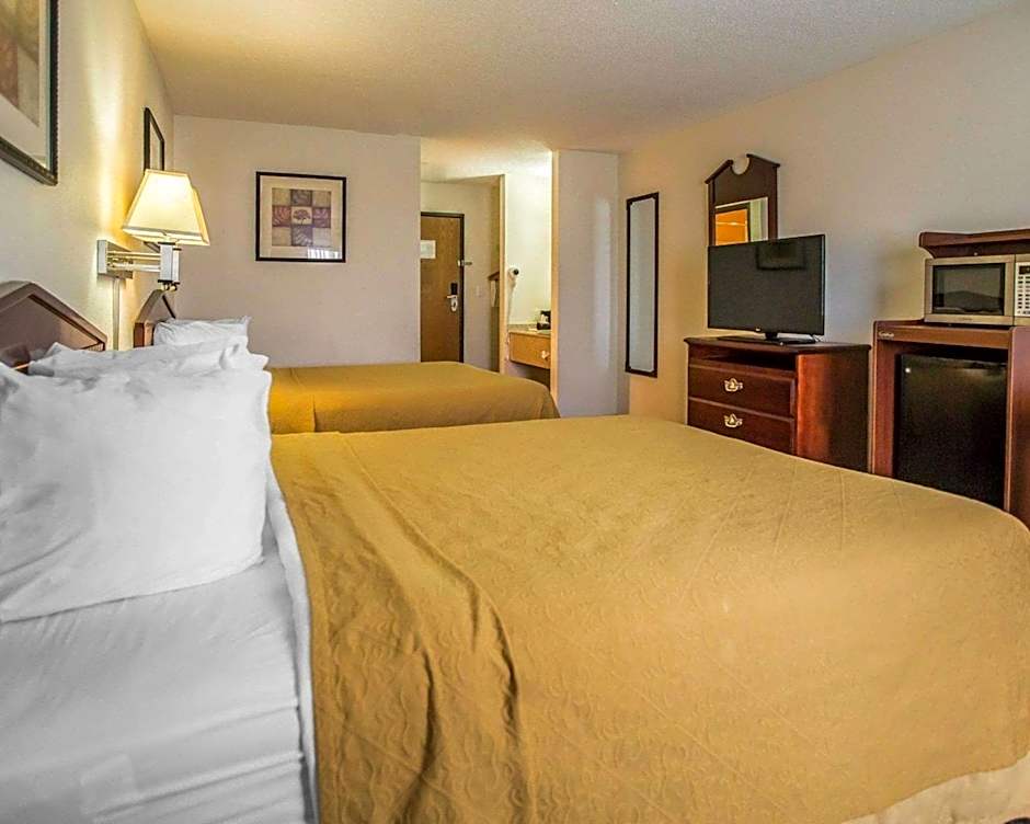 Quality Inn Peru near Starved Rock State Park