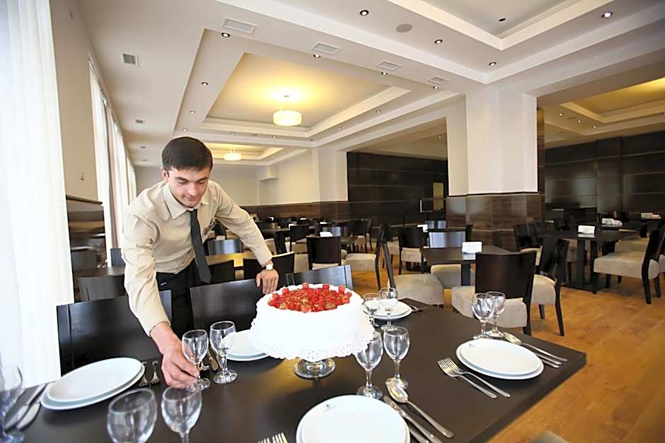 Tskaltubo Plaza Hotel