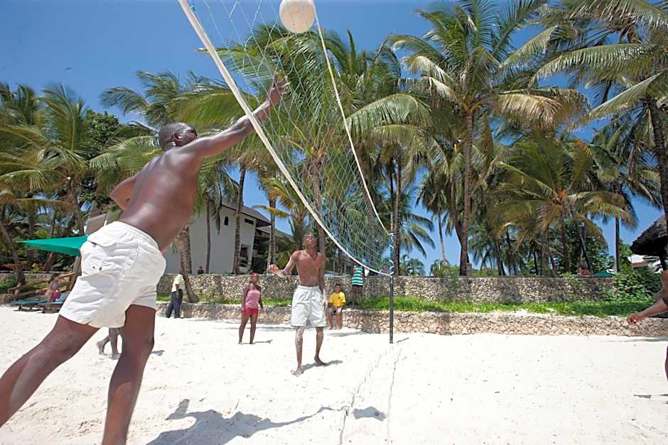 Travellers Beach Hotel & SPA