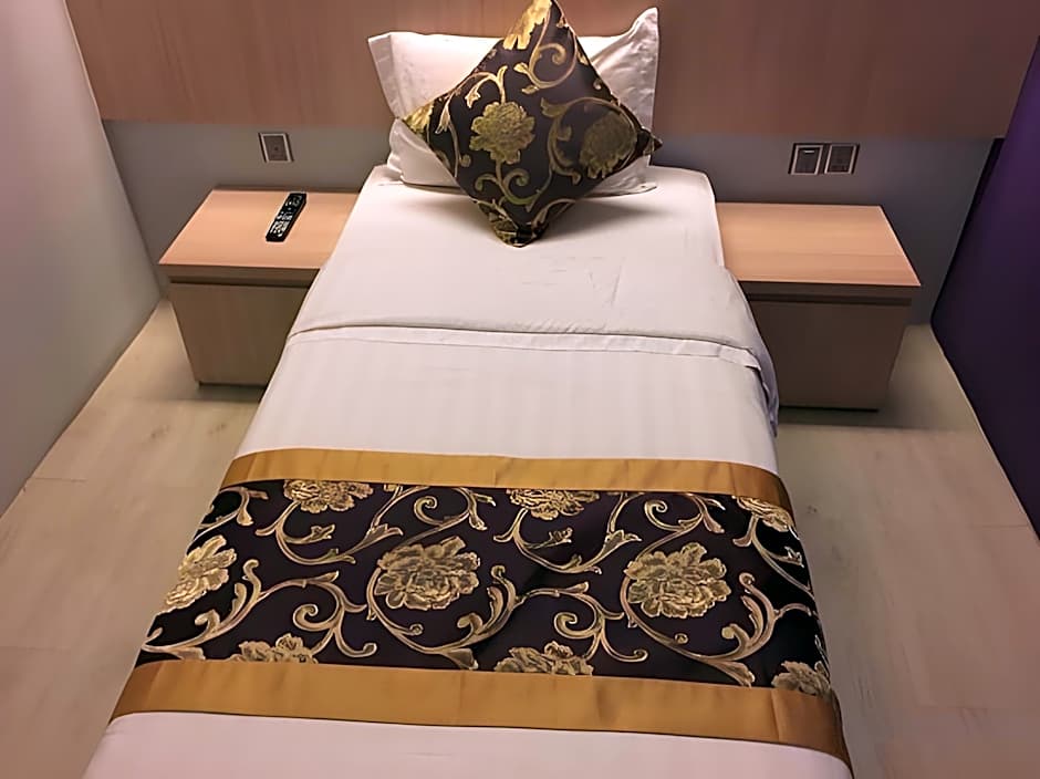 Orange Premier Hotel Taman Segar