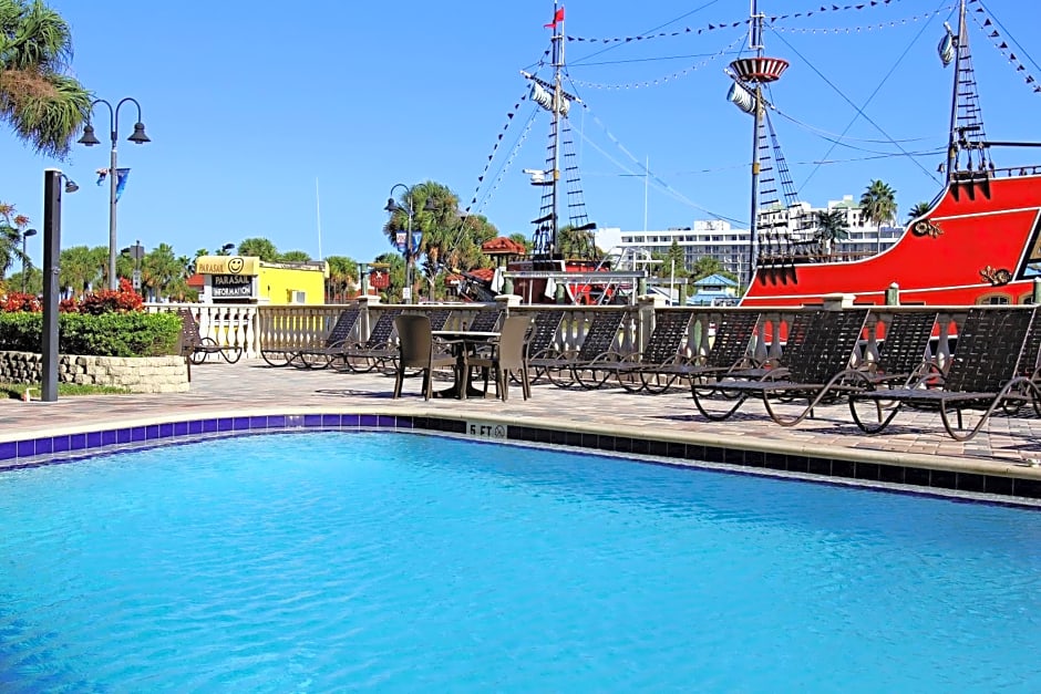 Pier House 60 Clearwater Beach Marina Hotel