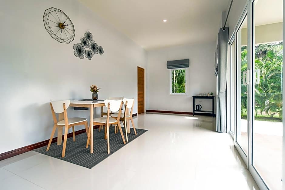 AKARD Private Villas Sattahip