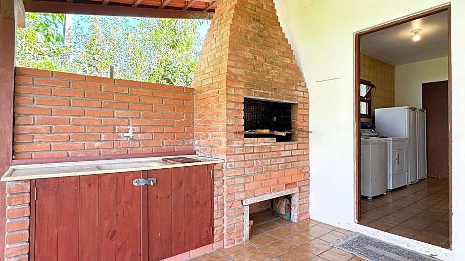 Casa Aconchegante a 100 metros da praia - NDI006