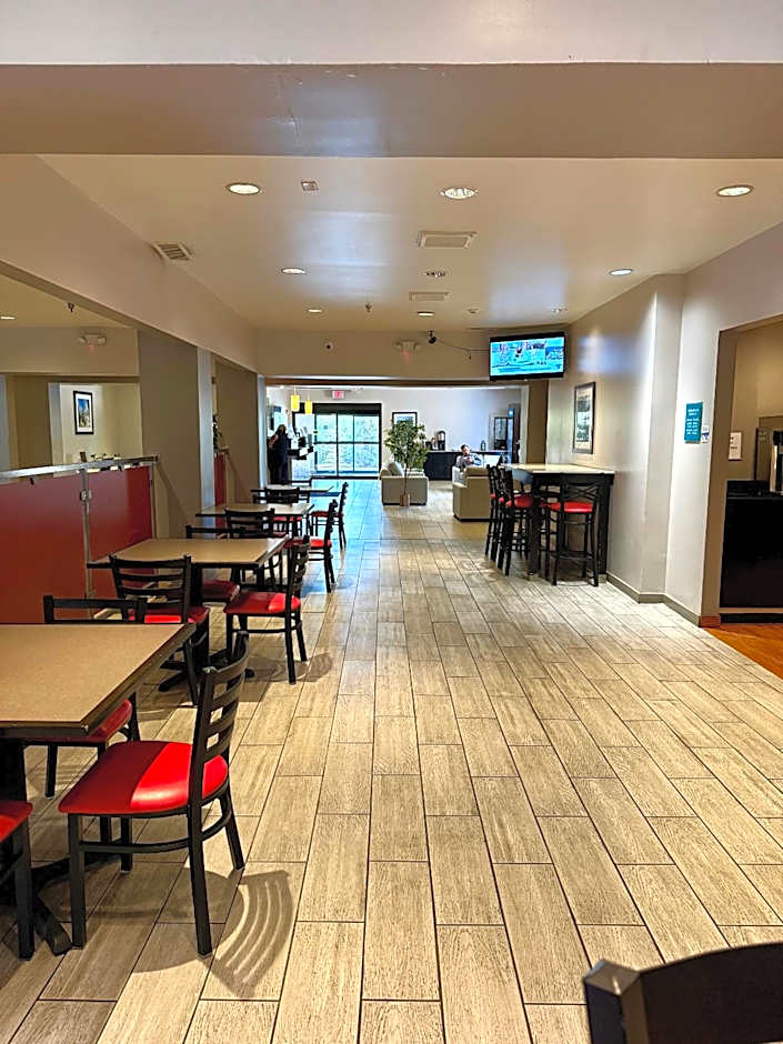Ramada by Wyndham Glendale Heights/Lombard