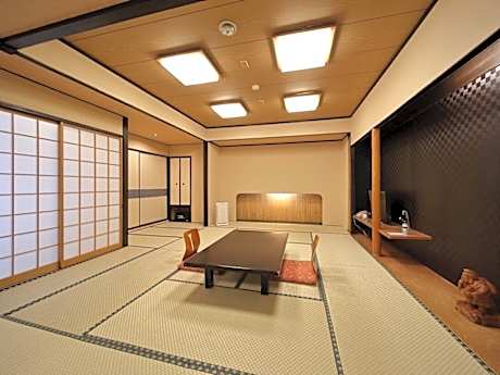 Japanese Style Room with 14 Tatami - Breakfast Included