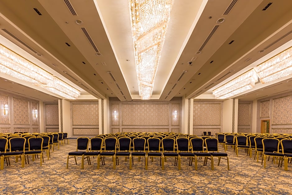 Triumph Luxury Hotel