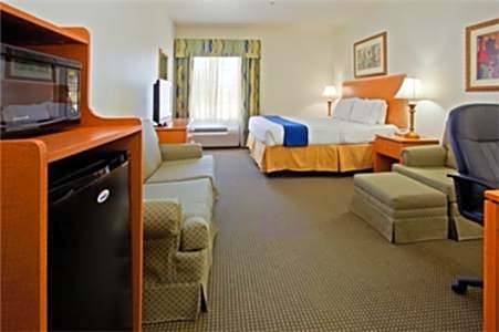 Holiday Inn Express Hotel & Suites Columbus By IHG