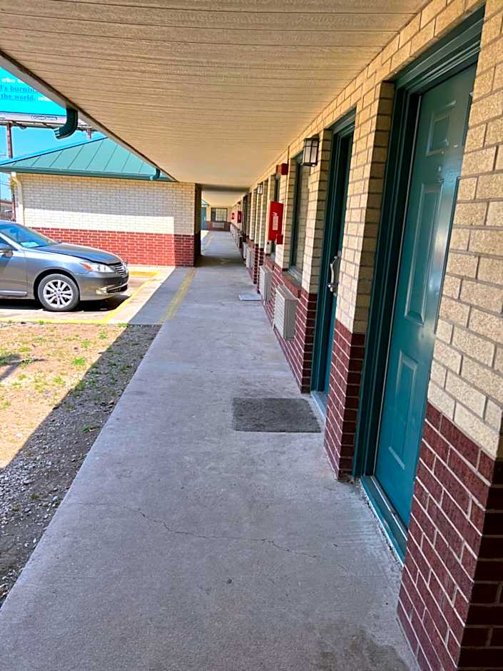 COUNTRY INN MOTEL