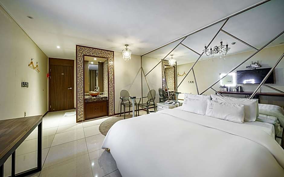 Workers Hotel Ansan by Anook