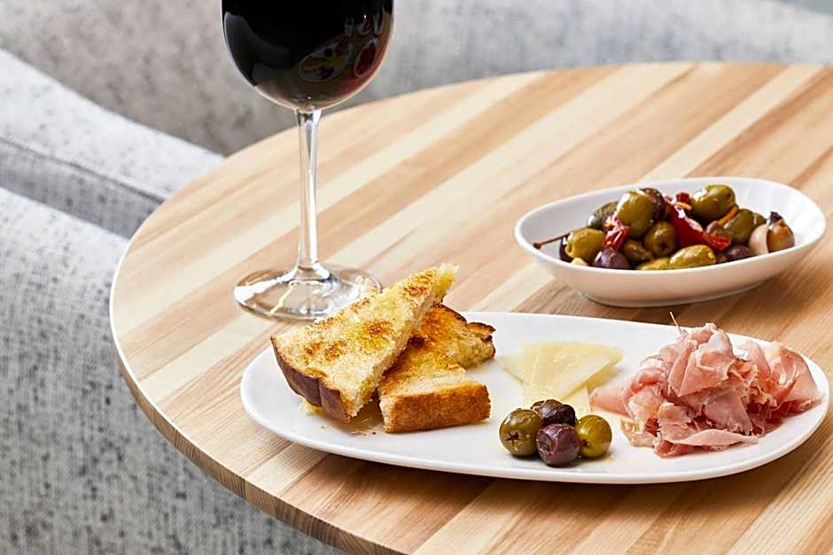 AC Hotel by Marriott Pleasanton