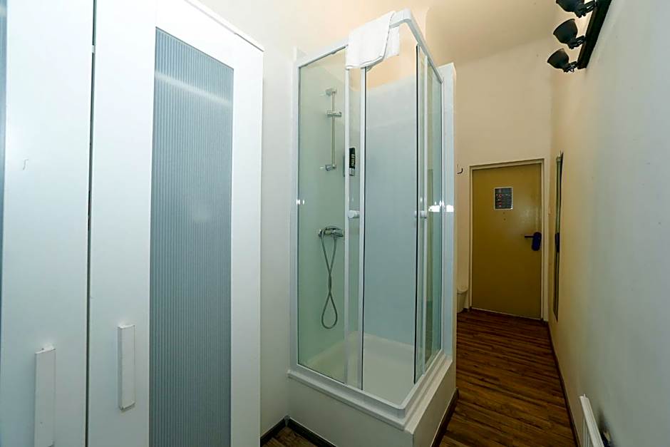 Timeout City Hotel, 5 min to city center, Self Check In