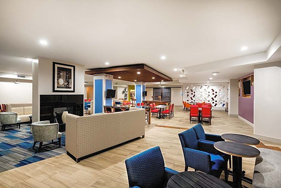 Country Inn & Suites by Radisson, Downtown Albany New York