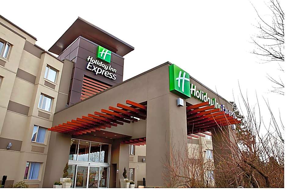 Holiday Inn Express-Langley By IHG