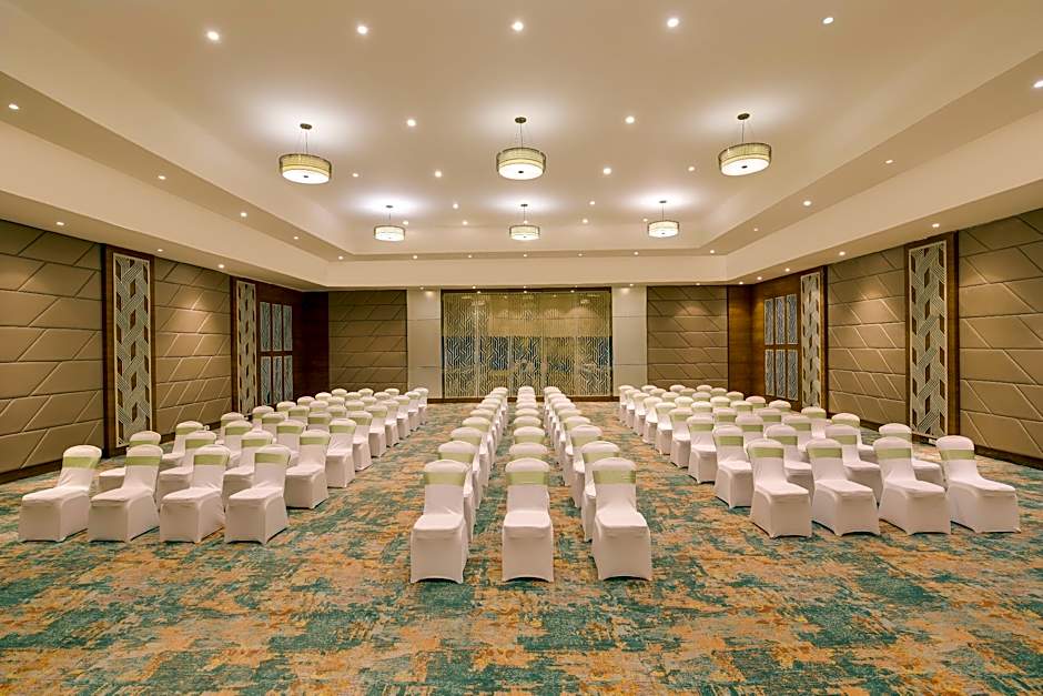 Royal Orchid Central Grazia Hotel