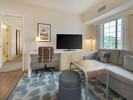 Suite with Two Double Beds - Hearing Access/Non-Smoking