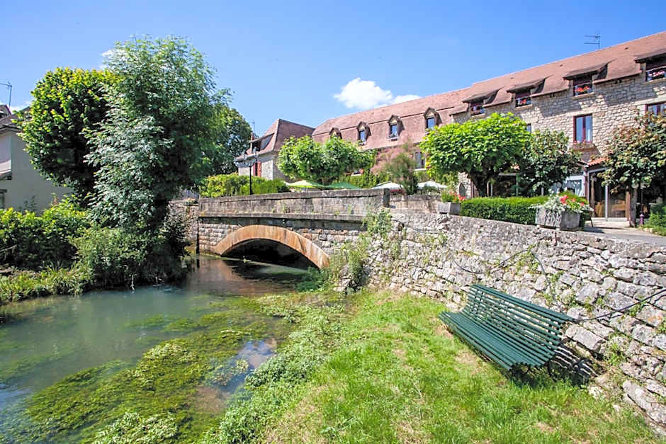 Logis Hotels - Auberge de l'Île - Hôtel 3 étoiles et Restaurant