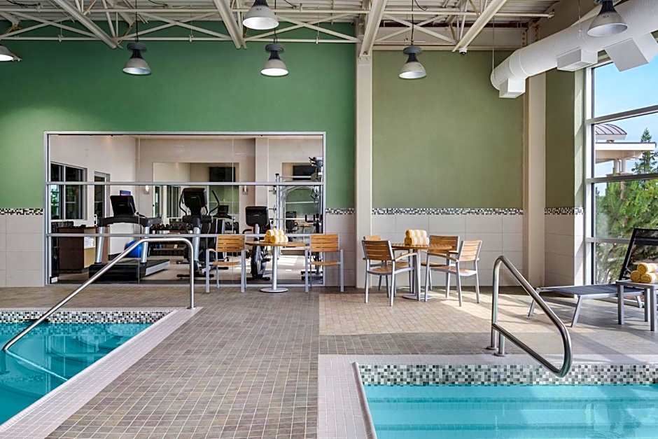 Holiday Inn Express & Suites Cold Lake By IHG