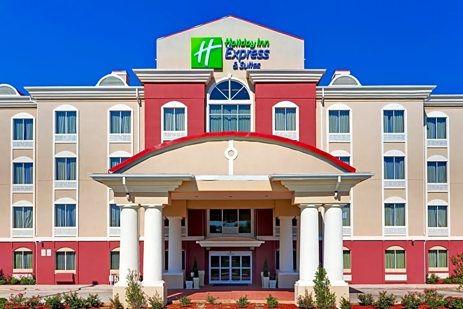 Holiday Inn Express Hotel & Suites Byram