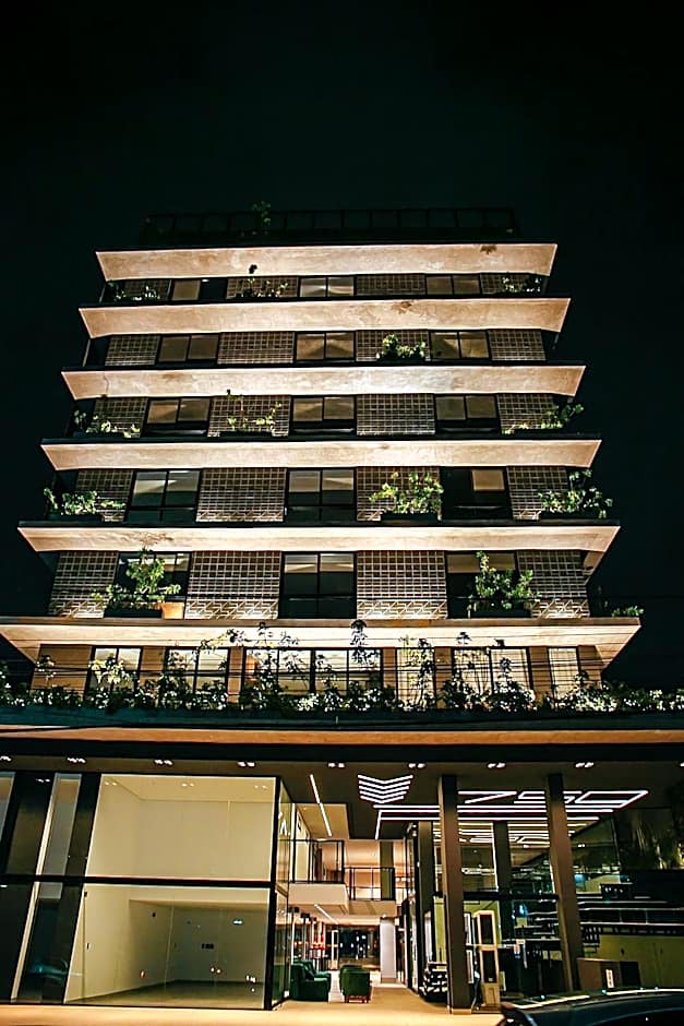 Urban 750 by Day by Day