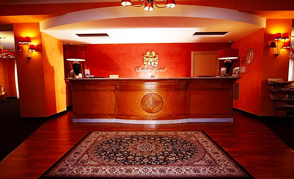 Bram Hotel