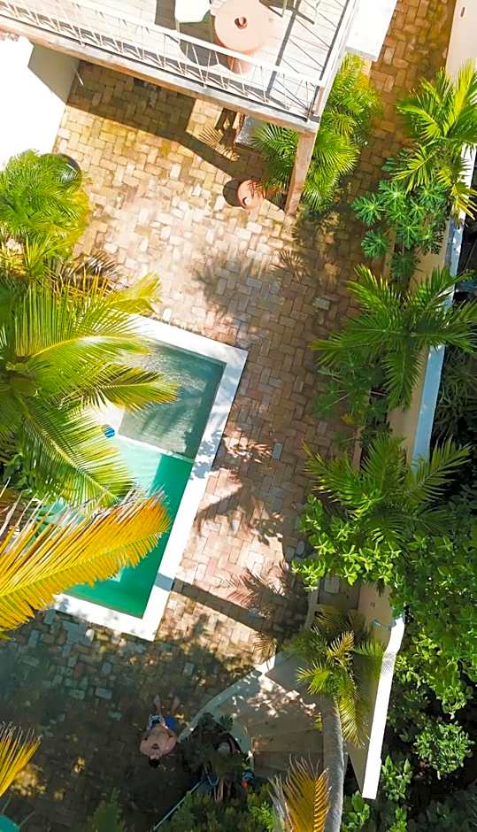 YAM HOTEL