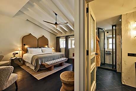 THE GRAND MEDITERRANEAN-DOUBLE DELUXE