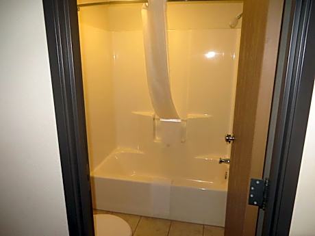 Studio King Suite - Non-Smoking