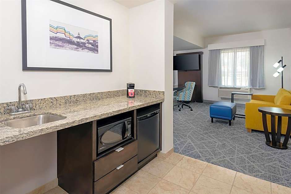 Hampton Inn By Hilton & Suites Pensacola/Gulf Breeze