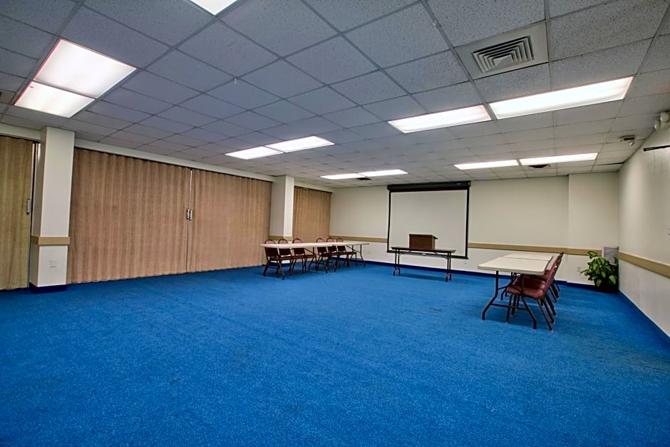 Motel 6-Tallahassee, FL - Downtown