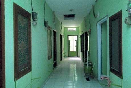 OYO Life Kost ijo Tembok Tinggi