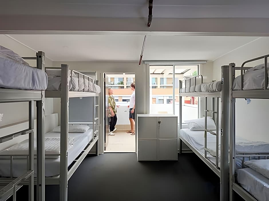 Urban Nomad - Potts Point  (18 - 39 only)