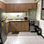 MaRoy Suites at Asteria Residences (Near NAIA with free Parking+Fiber Internet)