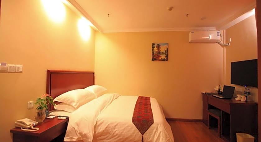GreenTree Inn Liaoning Dalian Railway Station South Shengli Square Express Hotel