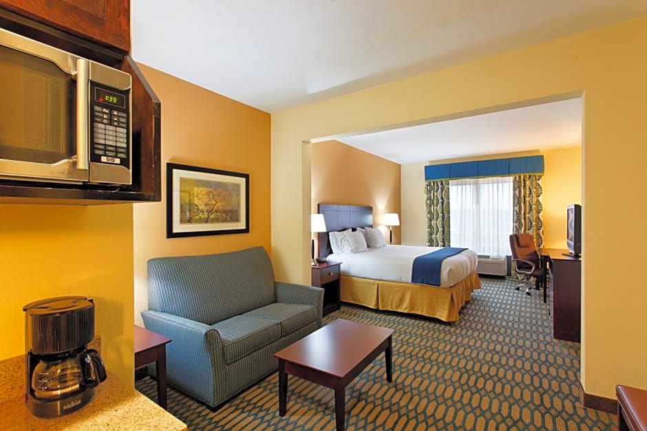 Holiday Inn Express - Andalusia, an IHG Hotel