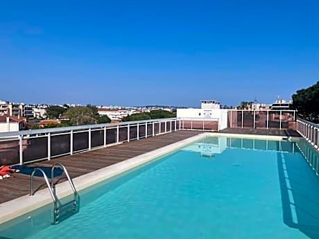 Elégant Appartement 2pièces PiscineVue mer parking