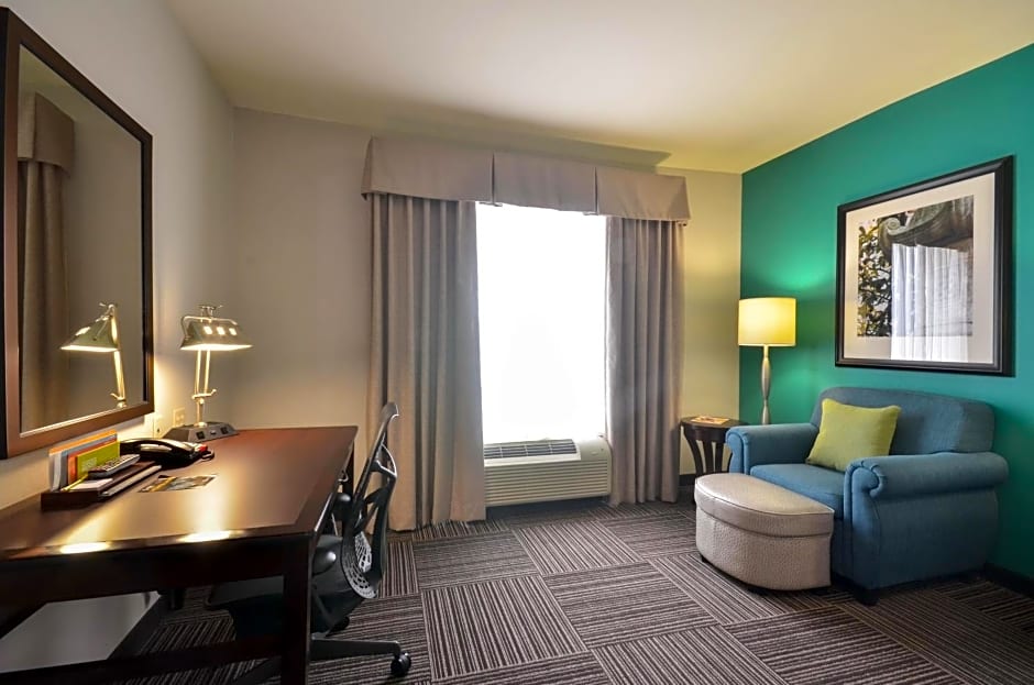 Hilton Garden Inn and Fayetteville Convention Center