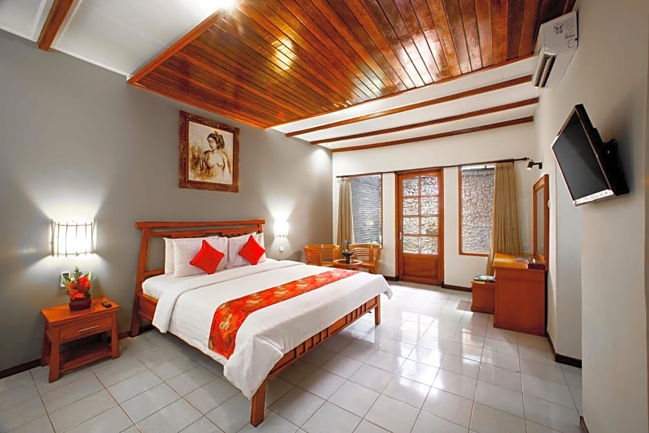 Bali Taman Beach Resort & Spa Lovina