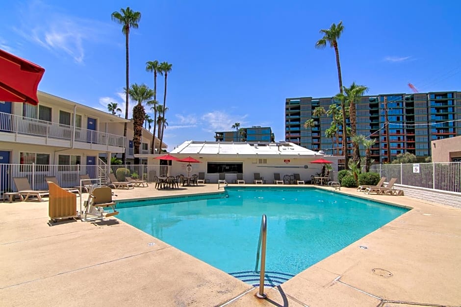 Motel 6 Old town Scottsdale Fashion Square