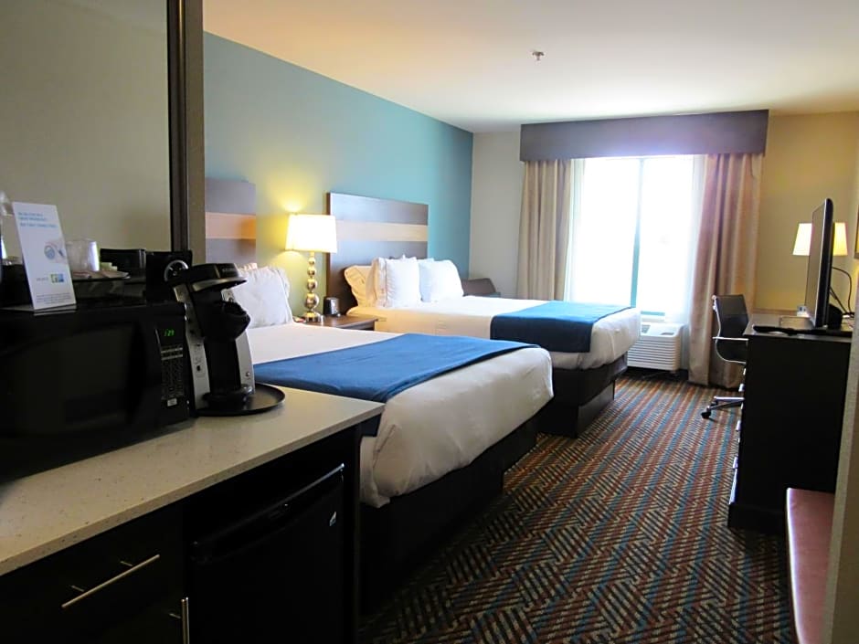 Holiday Inn Express Wichita South