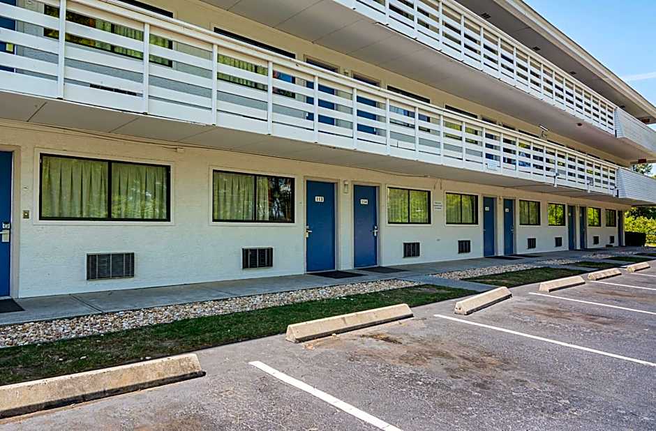 Motel 6-Tucker, GA - Atlanta Northeast