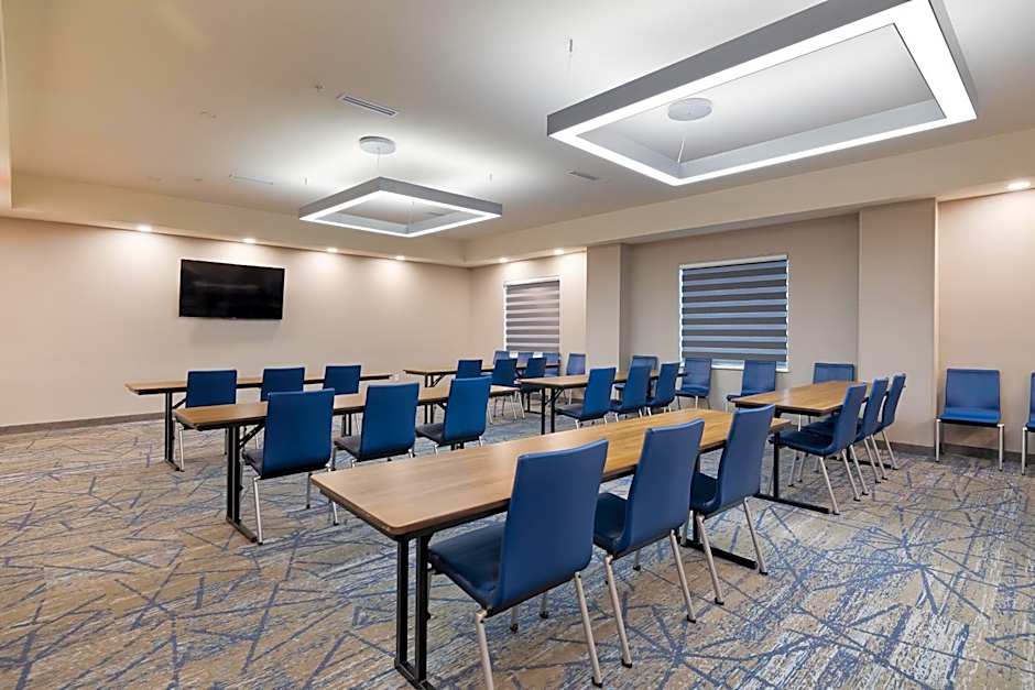 Holiday Inn Express Hotel & Suites Jourdanton Pleasanton By IHG