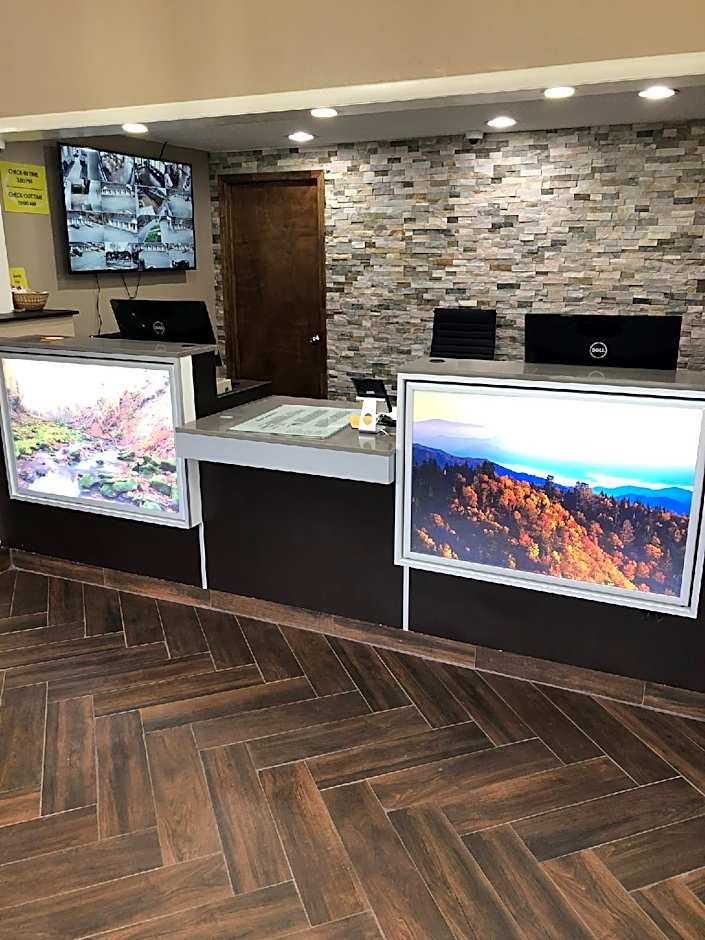 Super 8 by Wyndham Asheville/Biltmore
