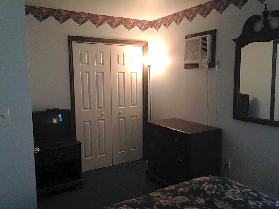 Fred's Inn Restaurant & Lodging