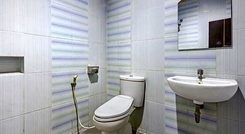 Collection O 93163 Hotel Grand Kartika