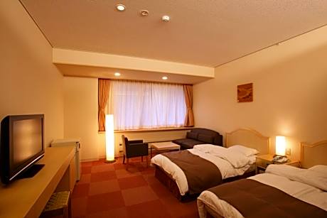 Standard Twin Room - Non-Smoking