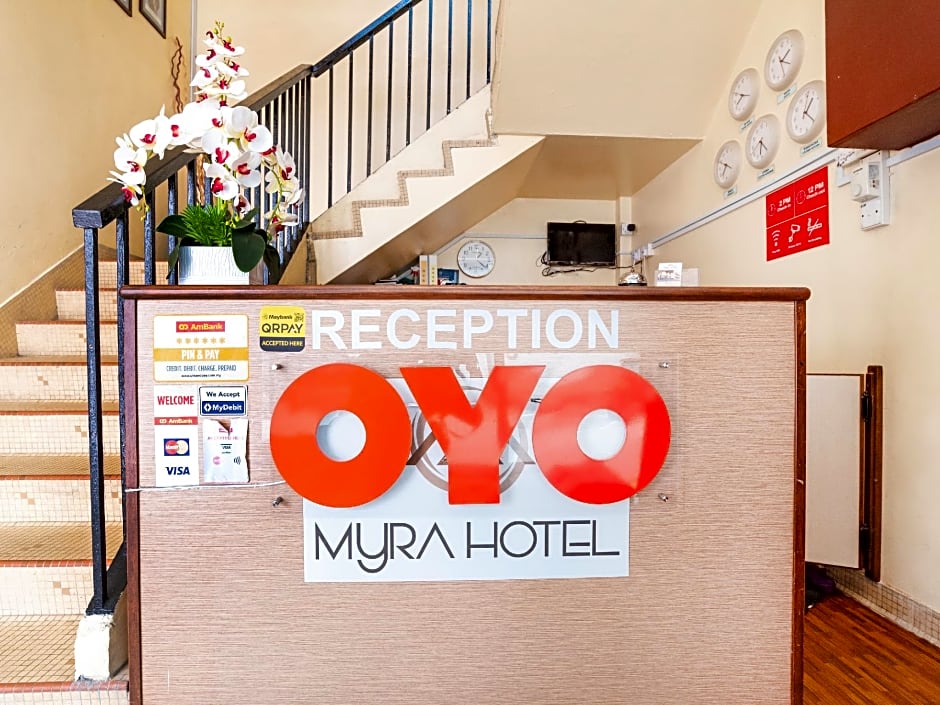 OYO 703 Myra Hotel