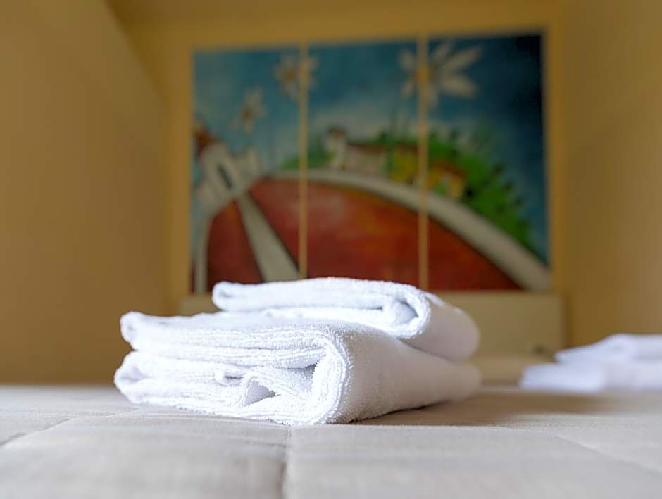 Hotel & Hostel 7