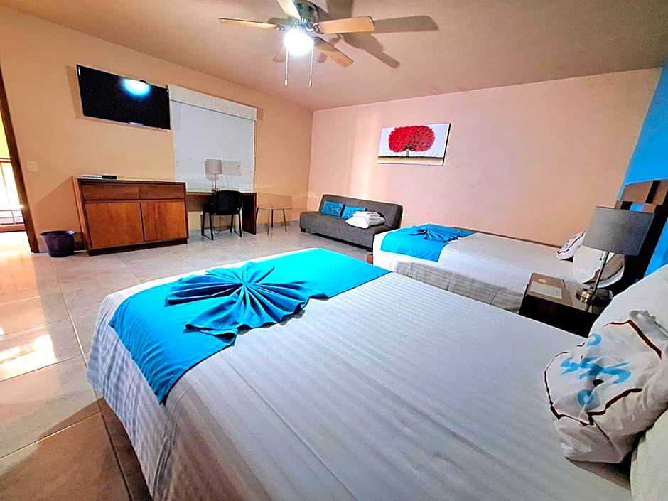 Pacific Inn hotel