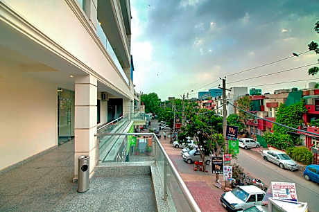 Hotel Staayz Premium